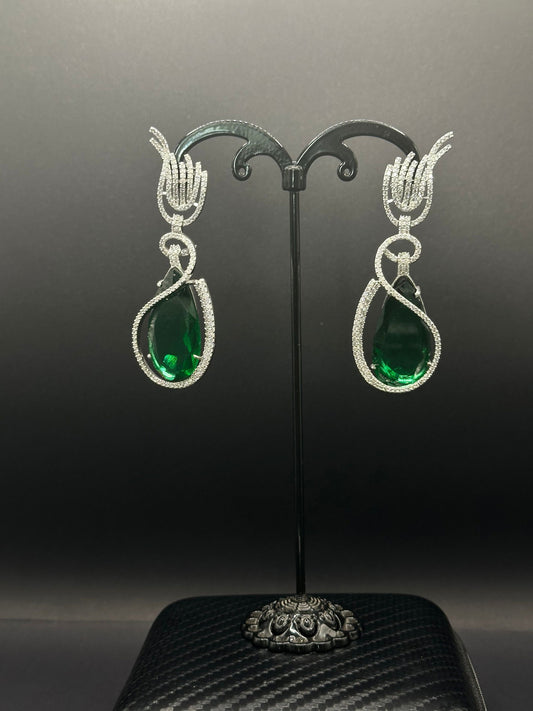 Emerald Dancing Queen Earring - Stone Stories