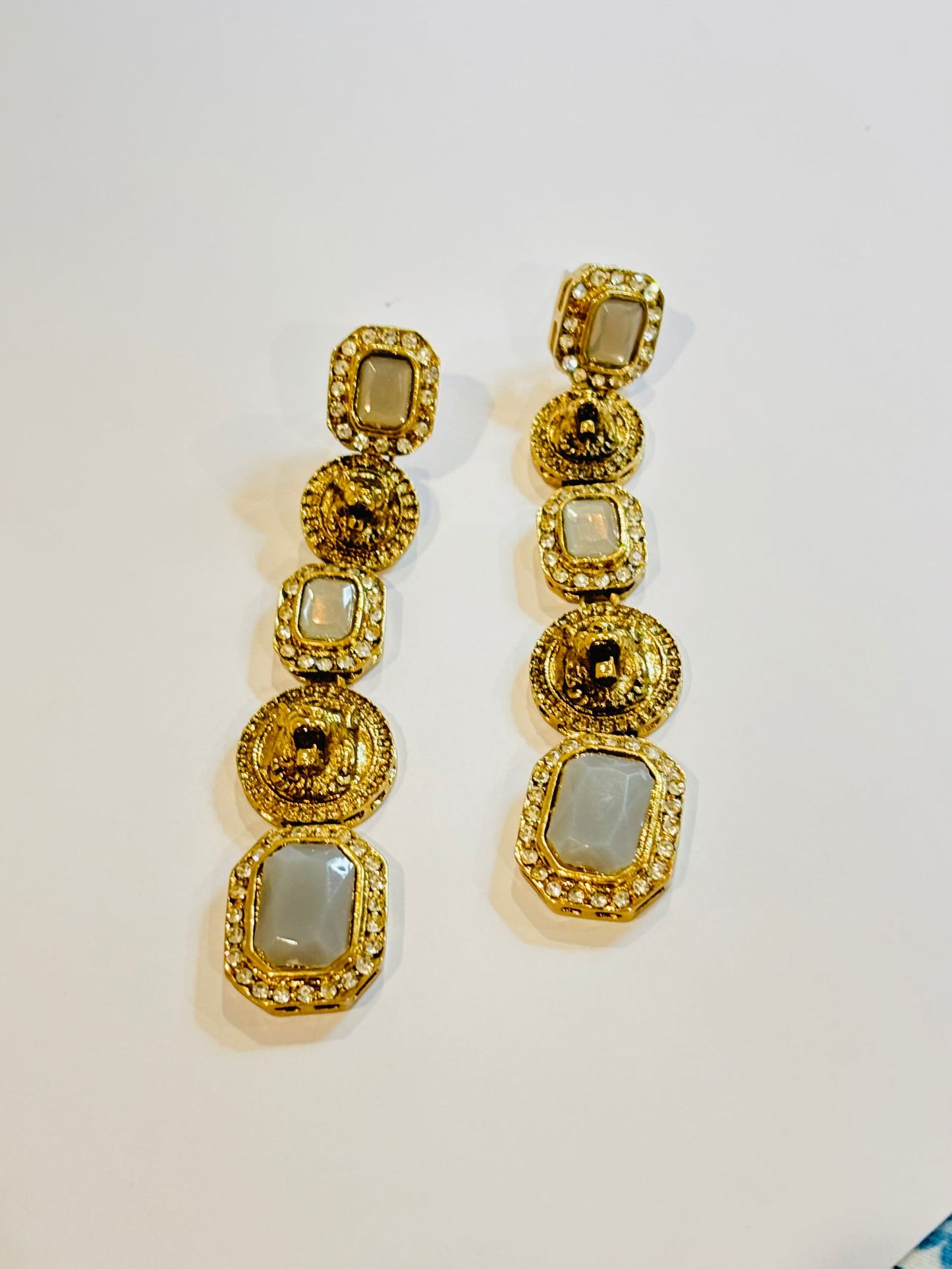 Fauna Fantasy Grey Long Earring - Stone Stories