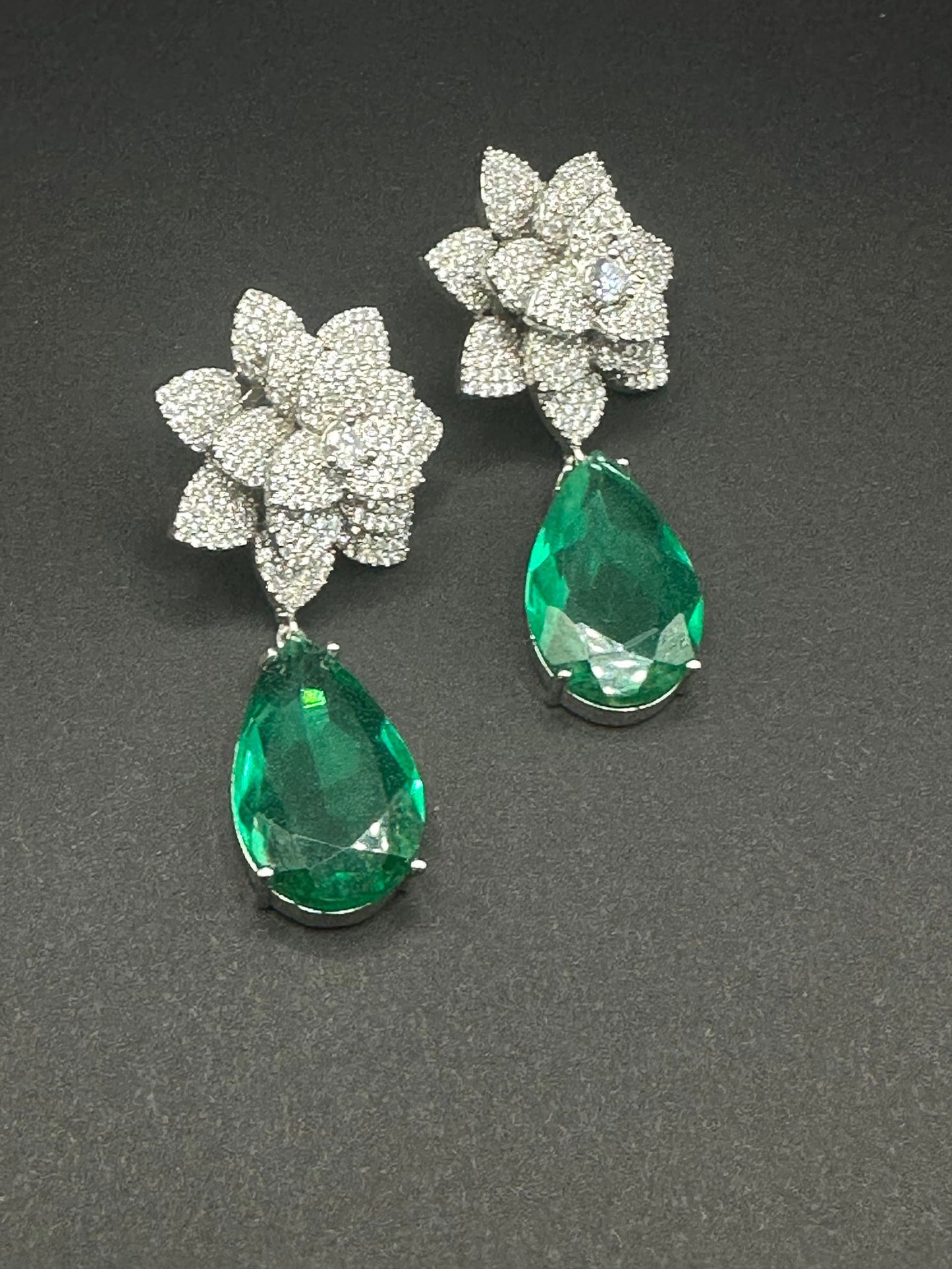 Flora Emerald Earring - Stone Stories