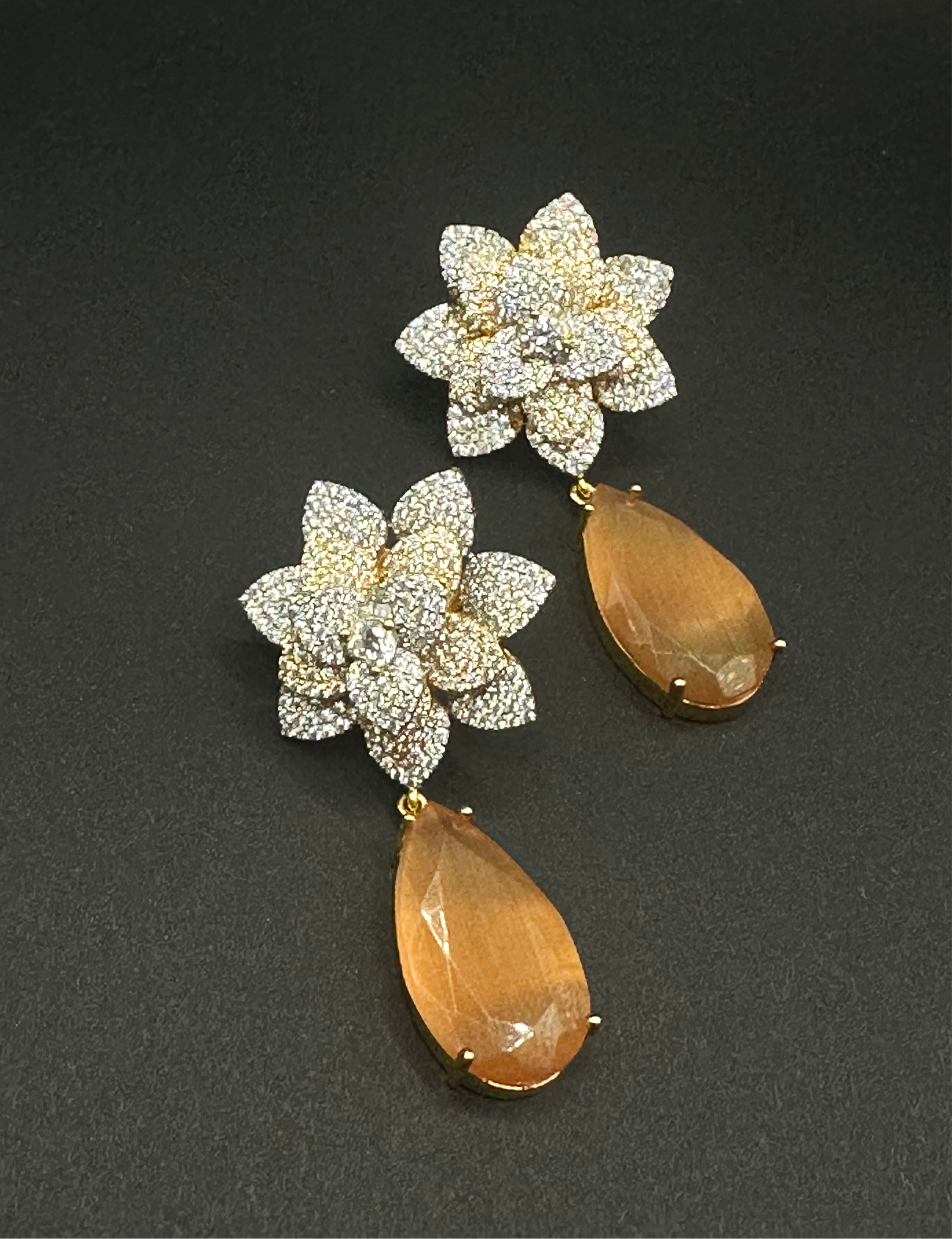 Flora Rose Gold - Peach Earring - Stone Stories