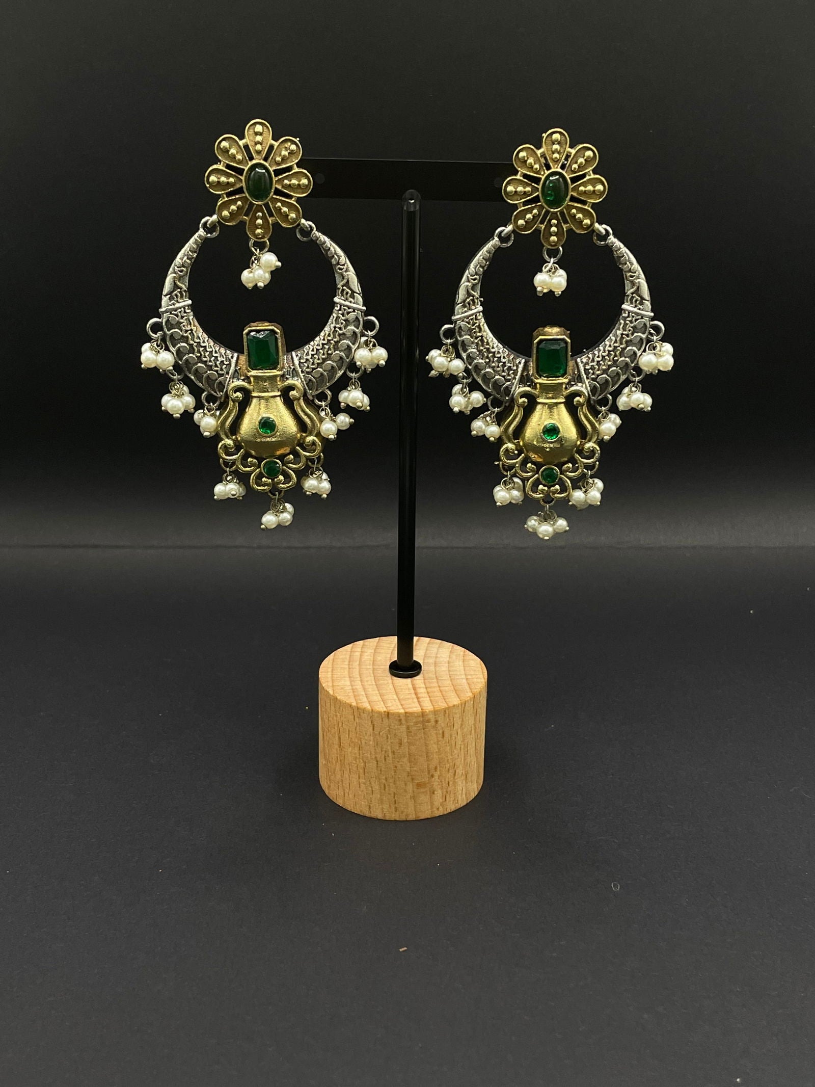 Green Floral Beauty Earring - Stone Stories