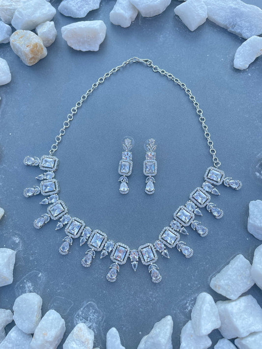 Luminous Necklace Set - Stone Stories