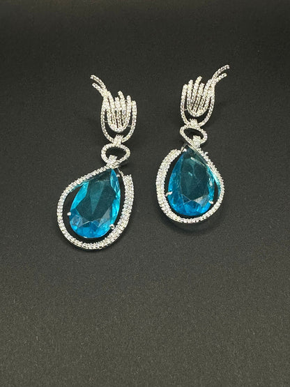 Turquoise Dancing Queen Earring - Stone Stories
