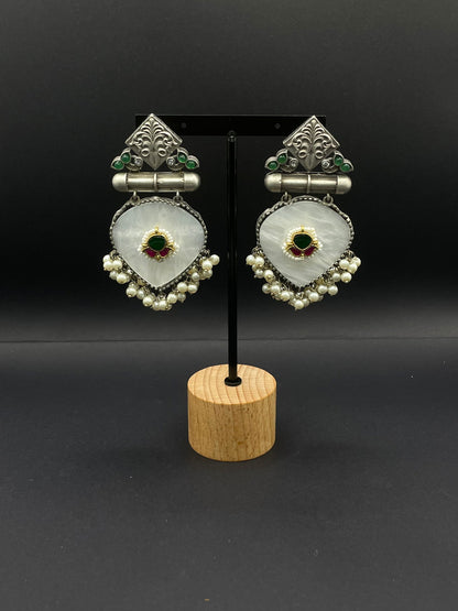 White Majestic Earrings - Stone Stories